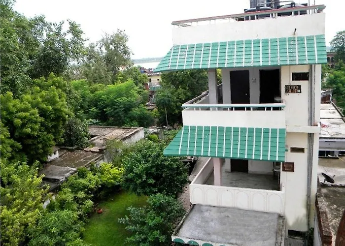 Om Guest House